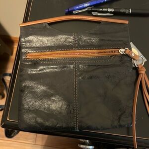 HOBO CLUTCH/WRISTLET GUC